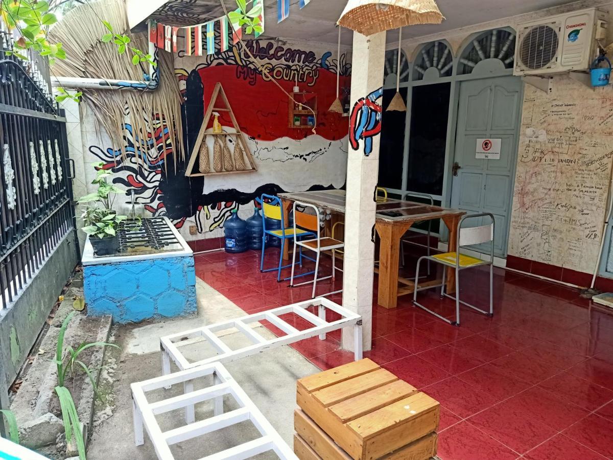 Deoplet Homestay & Gallery Джокякарта Екстериор снимка
