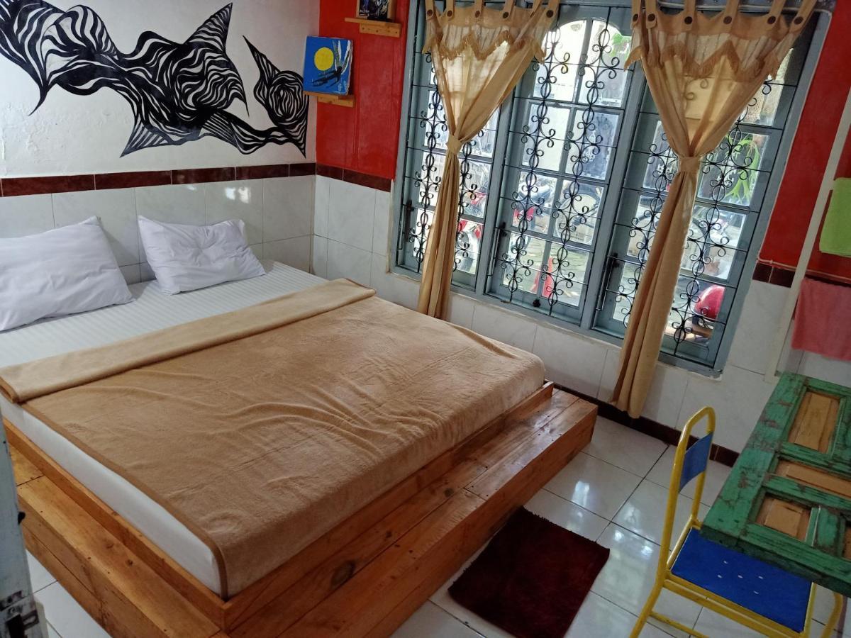 Deoplet Homestay & Gallery Джокякарта Екстериор снимка